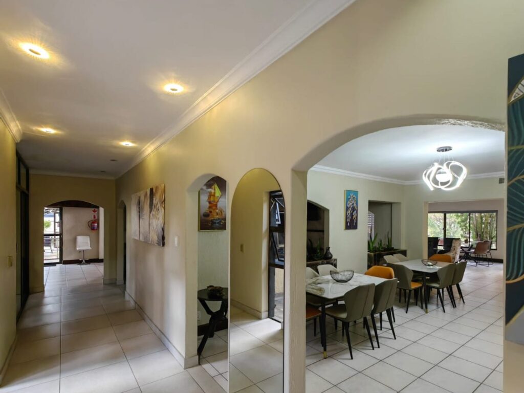 PHOTO-2025-04-28-23-01-13