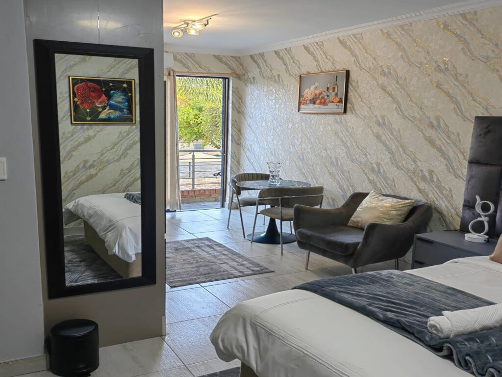 PHOTO-2025-05-01-17-20-05