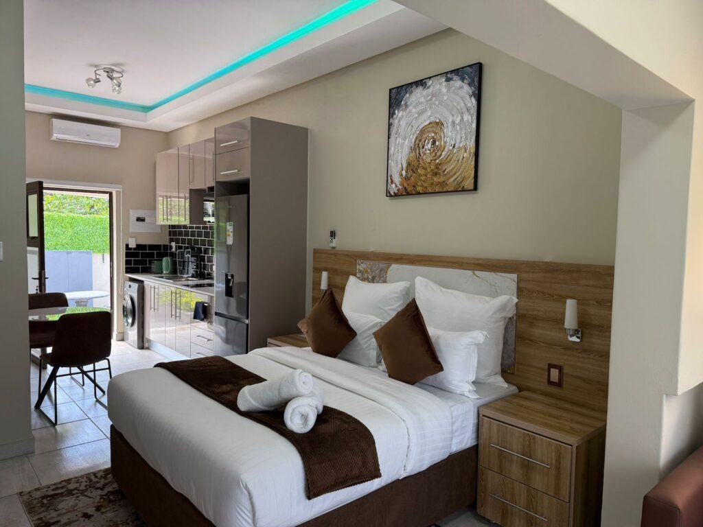 PHOTO-2025-10-17-18-28-10