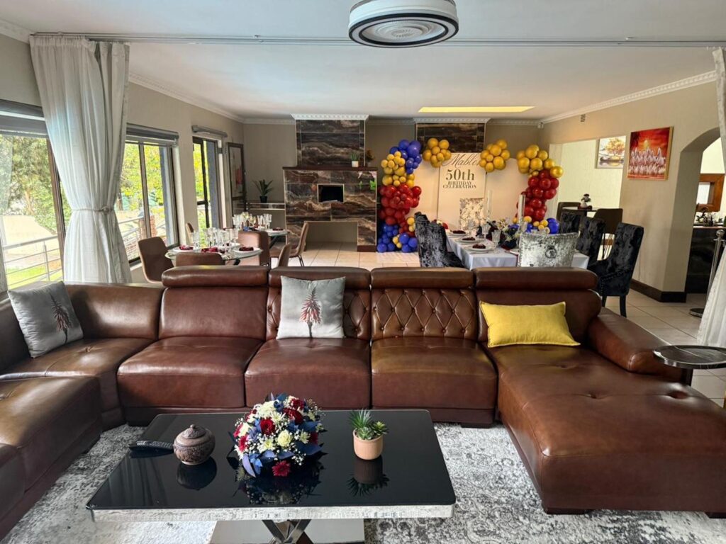 PHOTO-2025-12-12-18-52-51 2 2