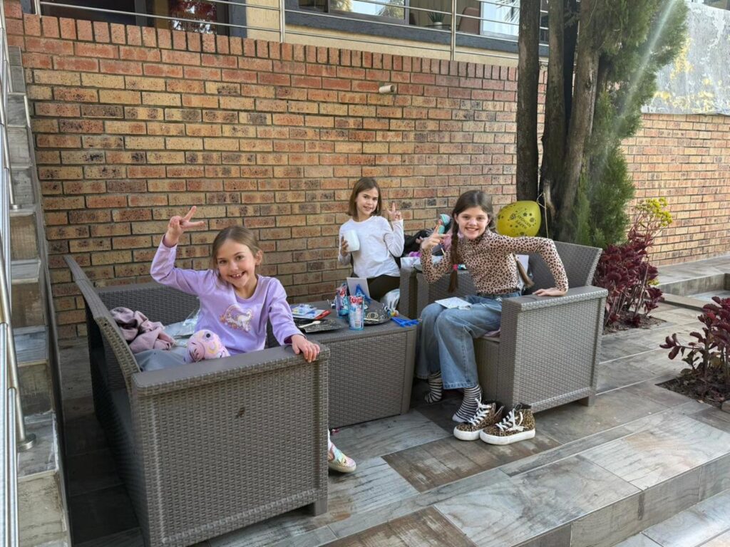 PHOTO-2025-12-12-18-52-54