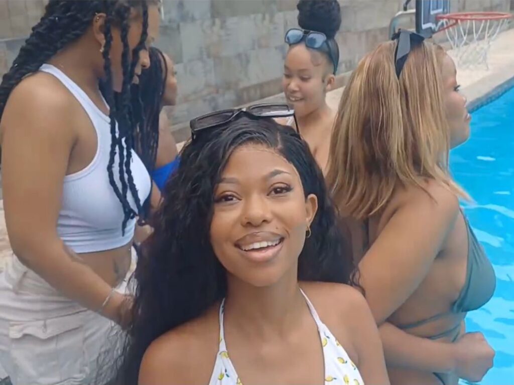 PHOTO-2025-12-12-21-16-29