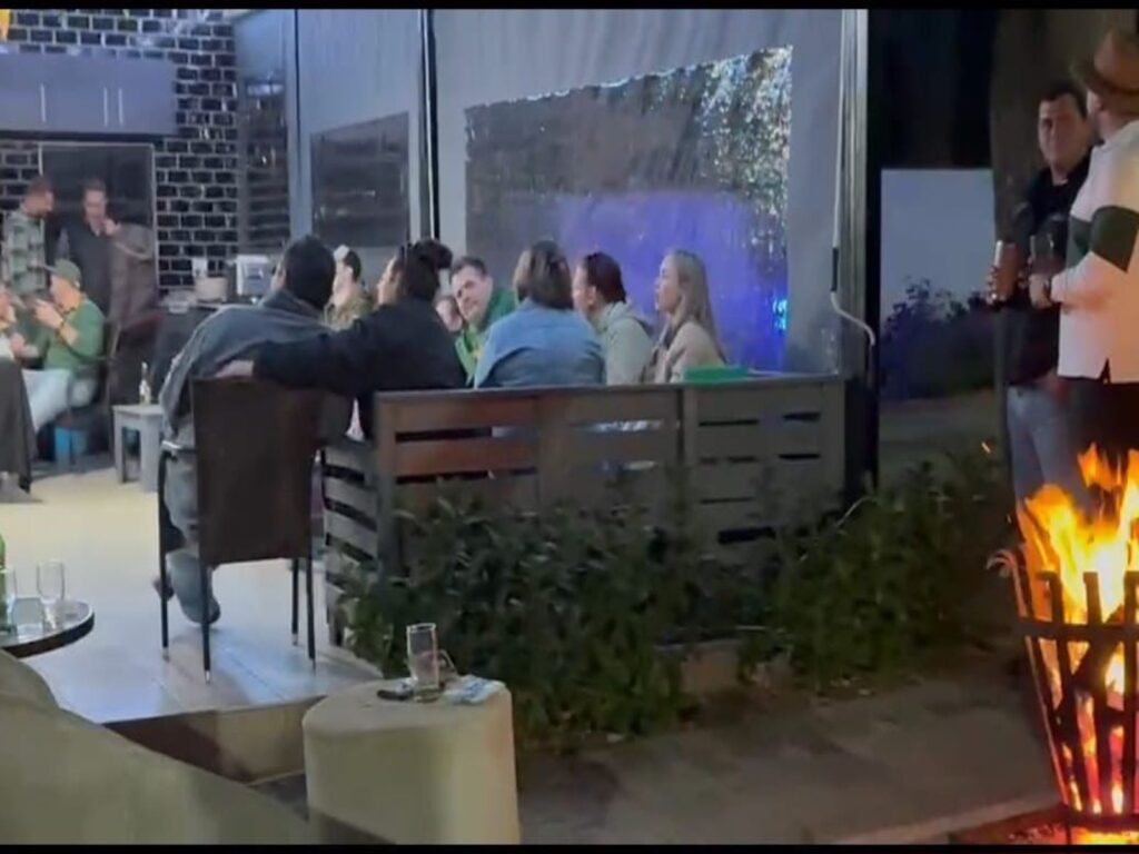 PHOTO-2025-12-12-21-16-31