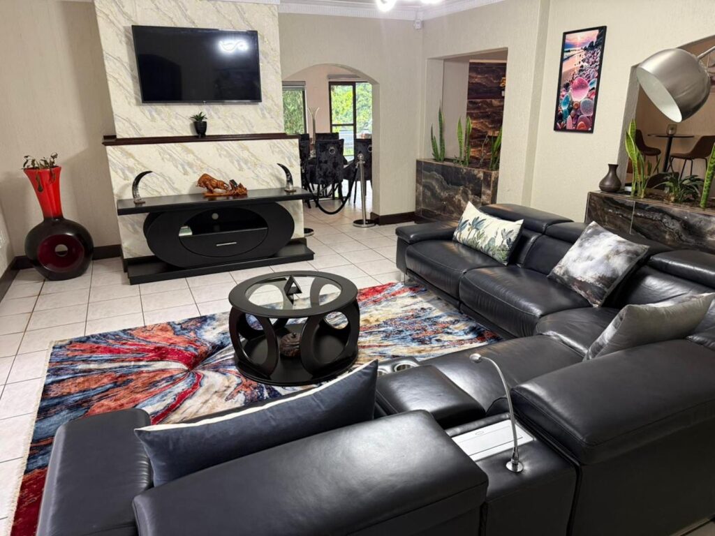 PHOTO-2025-12-13-11-53-29